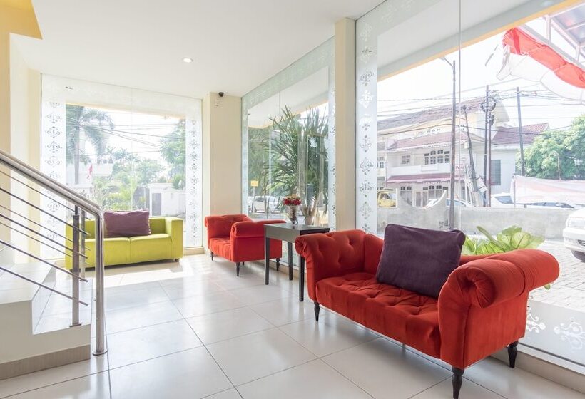 OYO Flagship 1348 Hotel Home Anaya