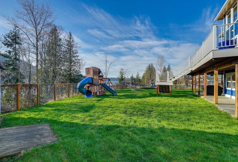 Stunning Mount Vernon Home W/ Big Lake Views!