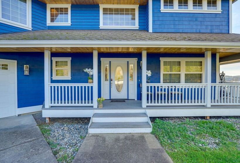 Stunning Mount Vernon Home W/ Big Lake Views!