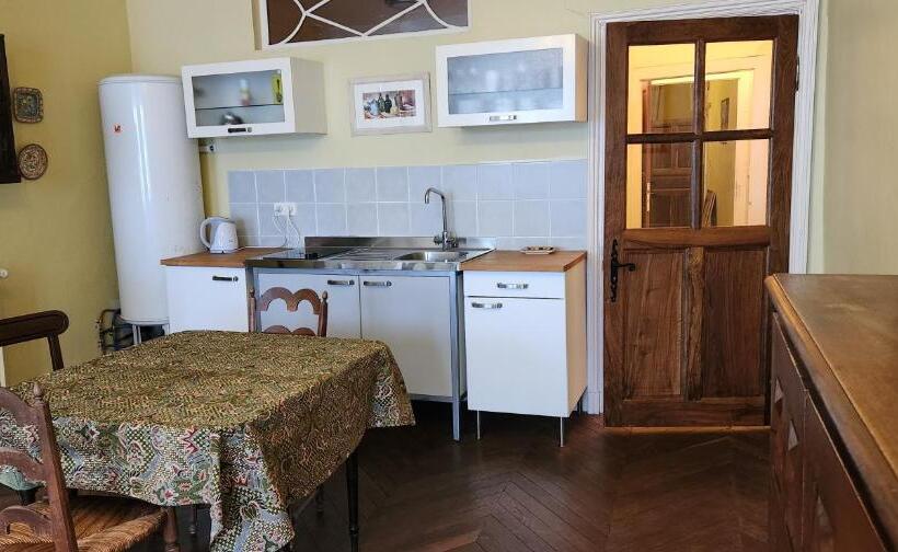 مبيت وإفطار La Pelisserie, Chambre D Hotes