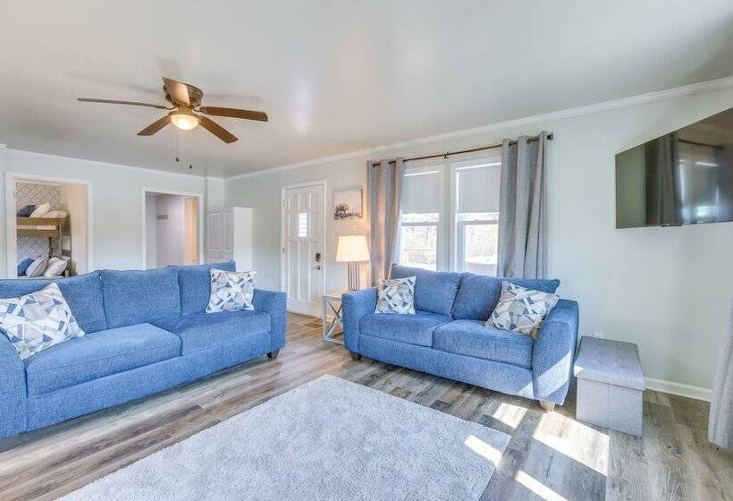 Bright Shelby Cottage W/ Deck & Creek Views!