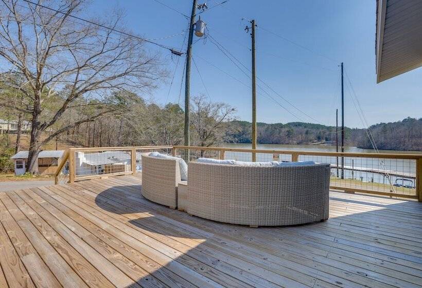 Bright Shelby Cottage W/ Deck & Creek Views!