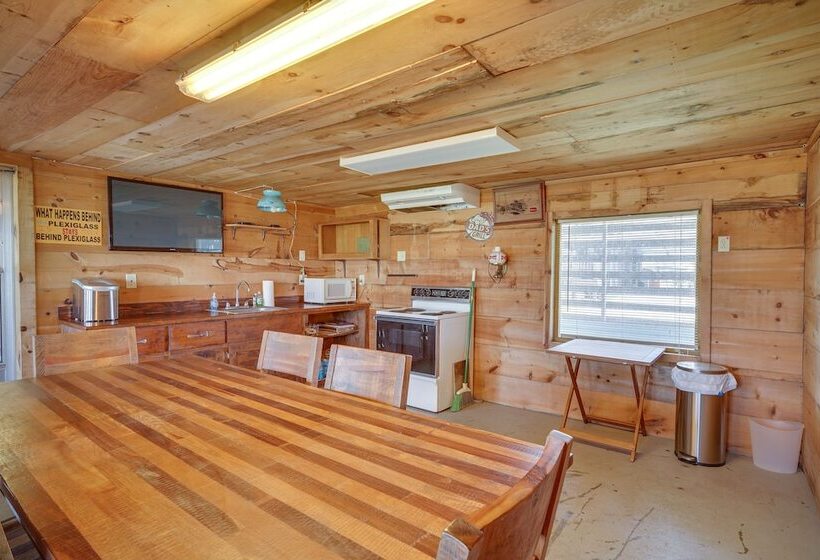 Charming Home W/ Dock, Near Downtown Lake Charles!