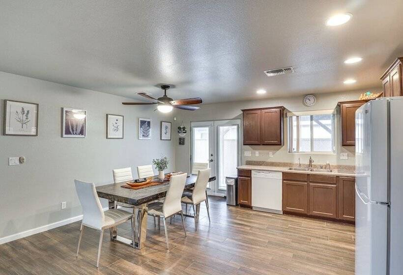 Snowbird Arizona Retreat W/ Fire Pit!