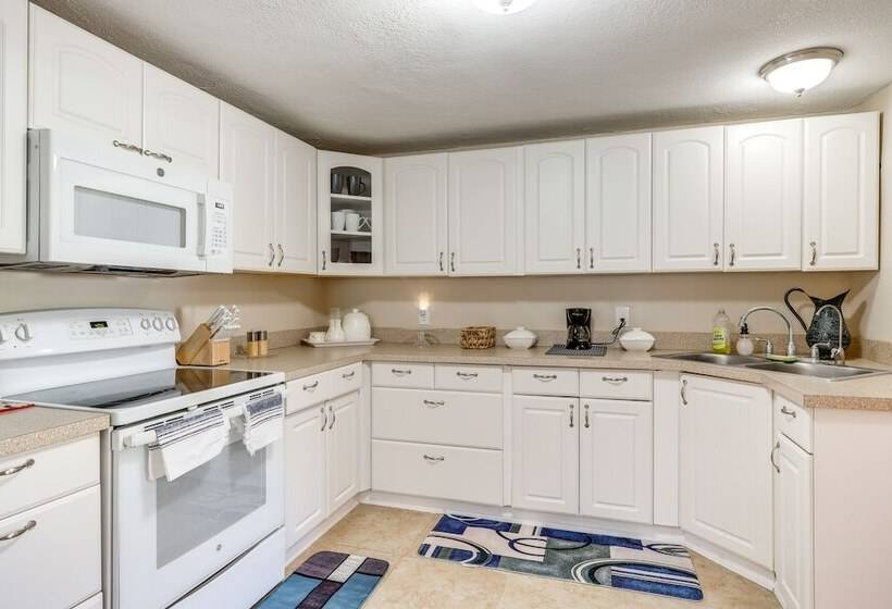 Cozy Jacksonville Home ~ 12 Mi To Downtown!