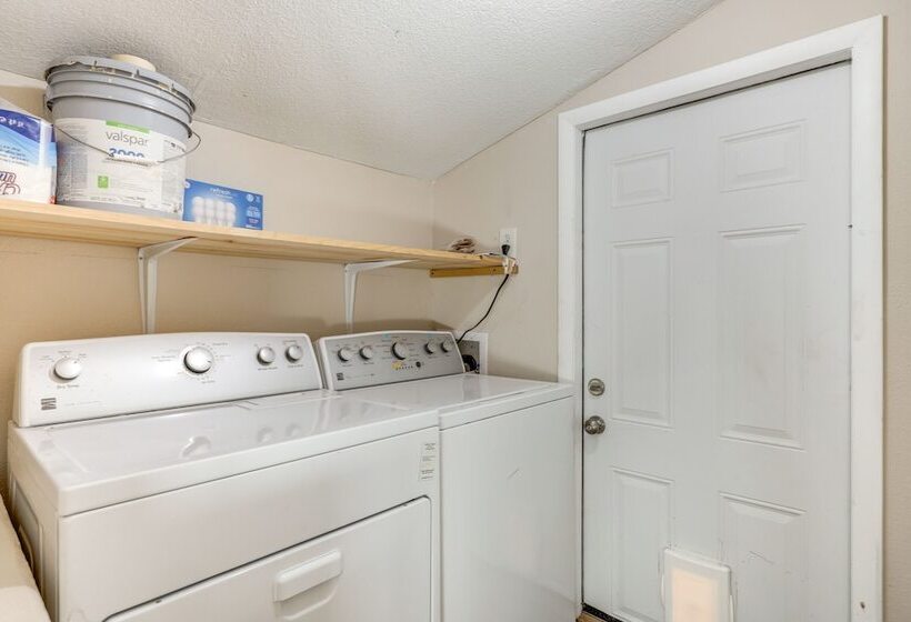 Cozy Jacksonville Home ~ 12 Mi To Downtown!