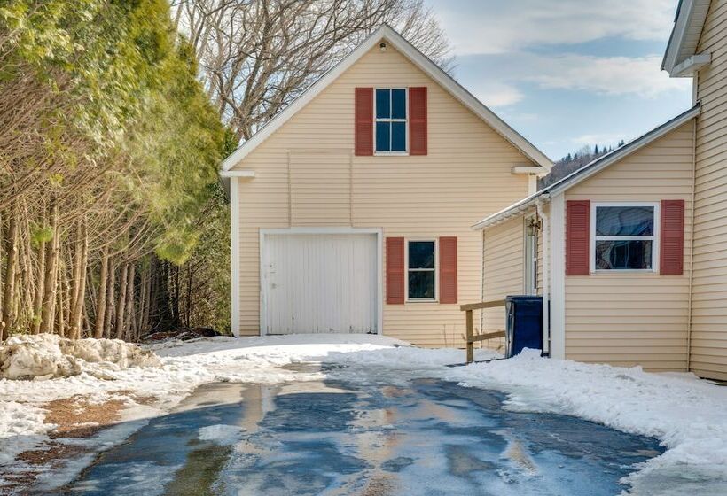 Cozy New Hampshire Retreat W/ Fire Pit & Porch!