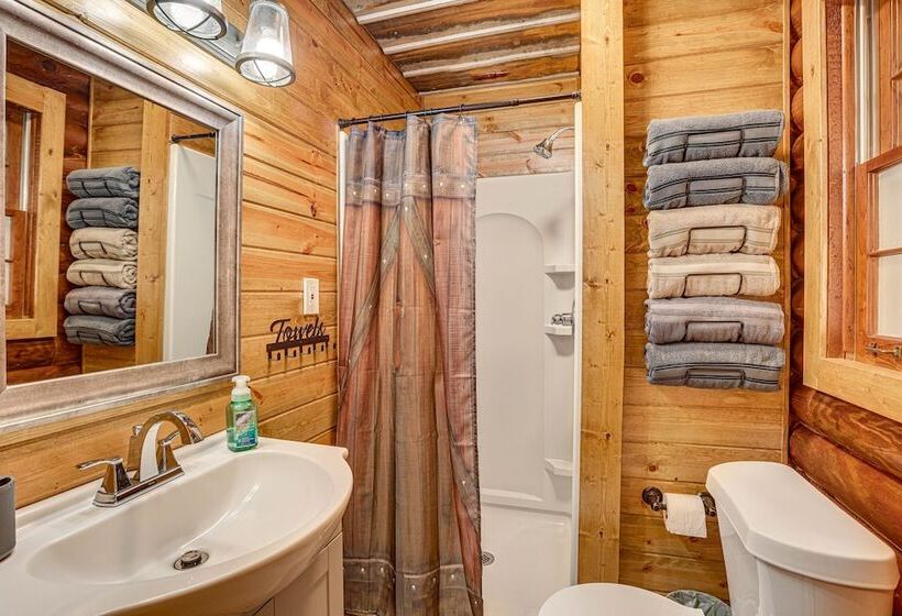 Cropwell Cabin W/ Fire Pit, Near Logan Martin Lake