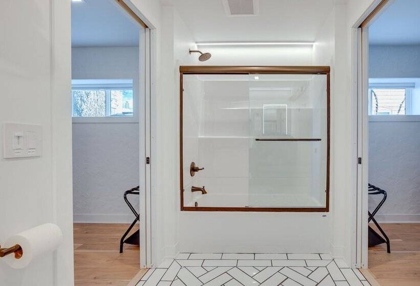 Downtown Minocqua Retreat: Walk To Minocqua Lake!