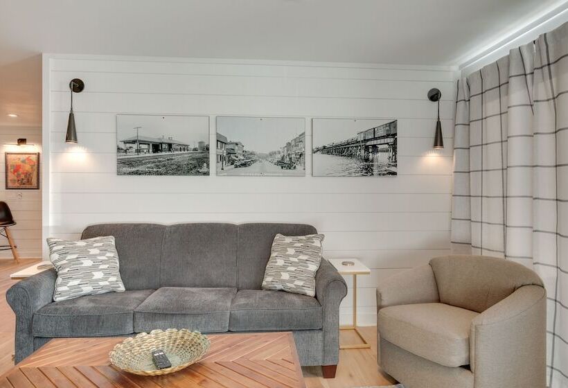 Downtown Minocqua Retreat: Walk To Minocqua Lake!