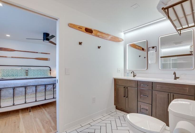 Downtown Minocqua Retreat: Walk To Minocqua Lake!