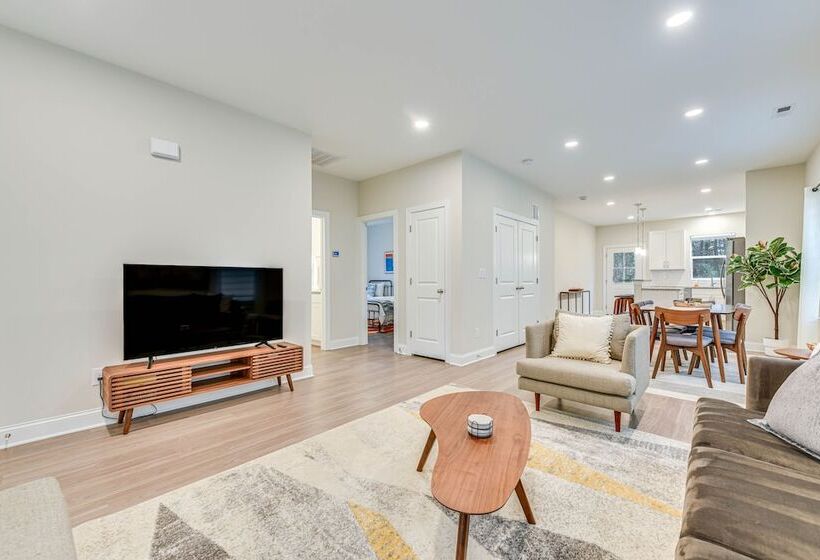 Family Friendly Home ~ 5 Mi To Unc Charlotte!