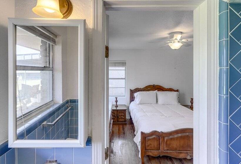 4 Mi To Magnolia Market: Family Friendly Waco Home