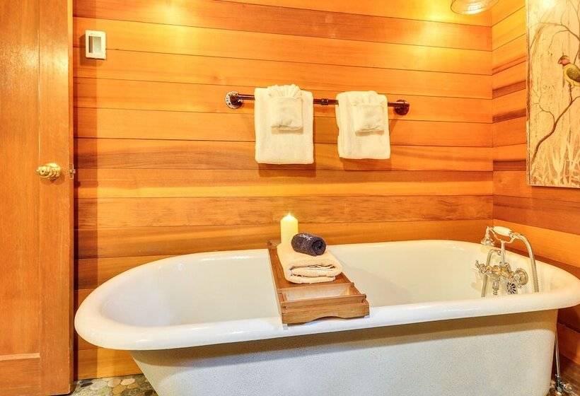 Forested  Minikahda Lodge  W/ Hot Tub Near Mt Hood