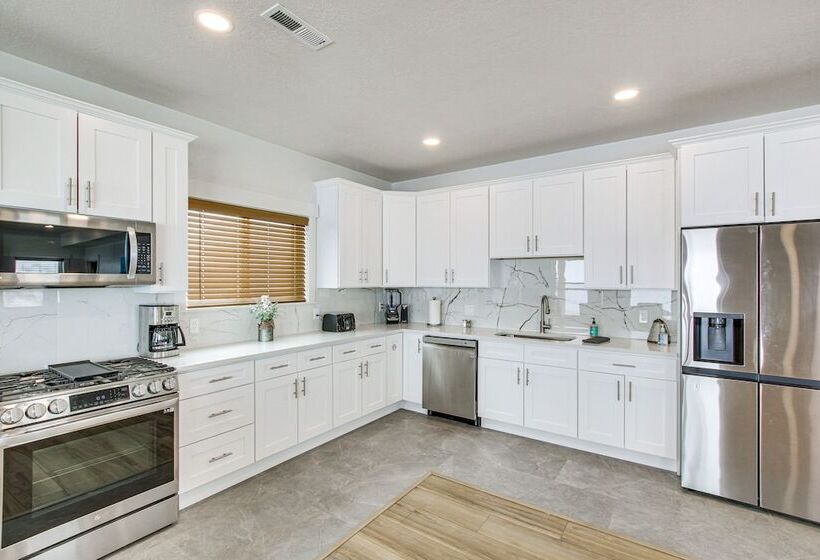 Garden City Cabin W/ Fire Pit: 2 Mi To Bear Lake!