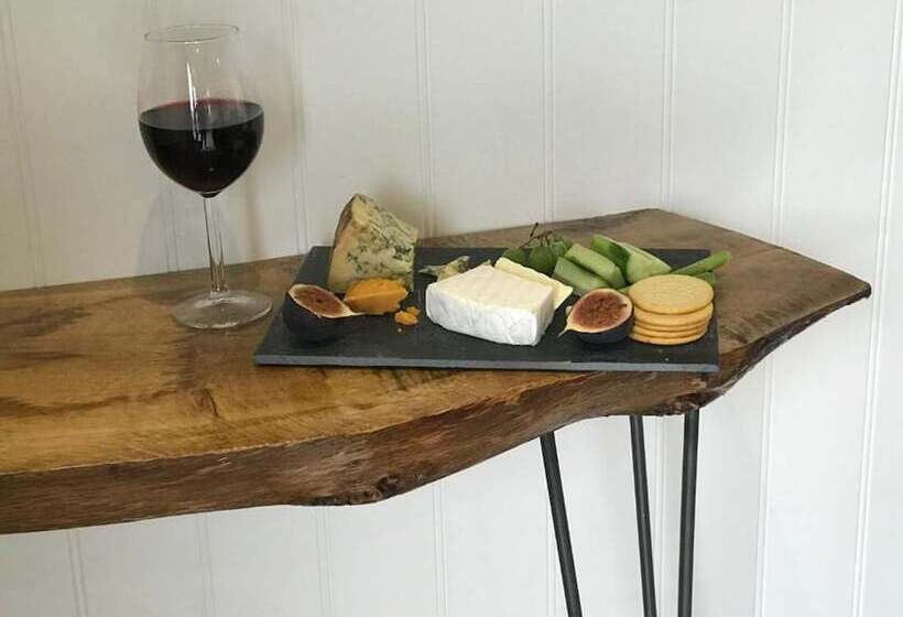 Отель Aberaeron Pods Luxury Accommodation