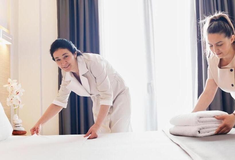 בית מלון כפרי Atlas Suites