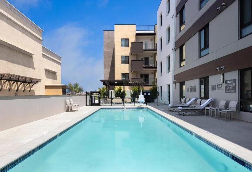 בית מלון כפרי Holiday Inn & Suites Monterey Park – Los Angeles, An Ihg