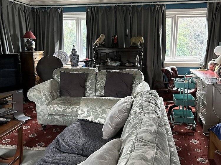 酒店 Lowri Cottage