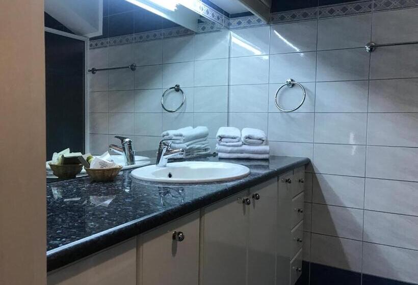 בית מלון כפרי Plaza