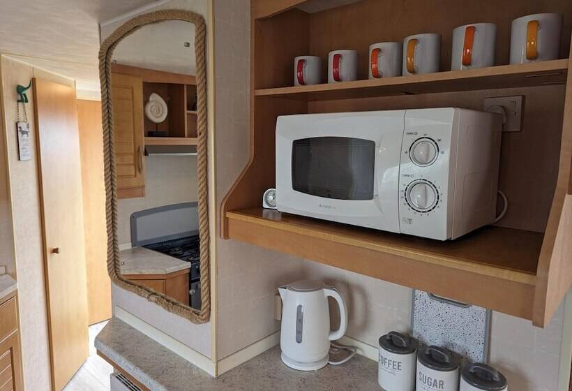 Отель Sandy Paws Anderby Creek   Dog Friendly