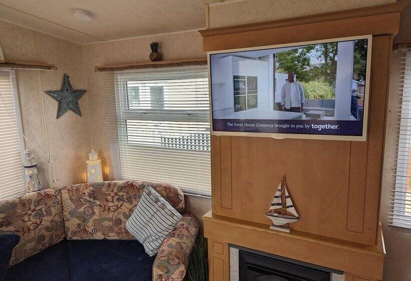 Отель Sandy Paws Anderby Creek   Dog Friendly