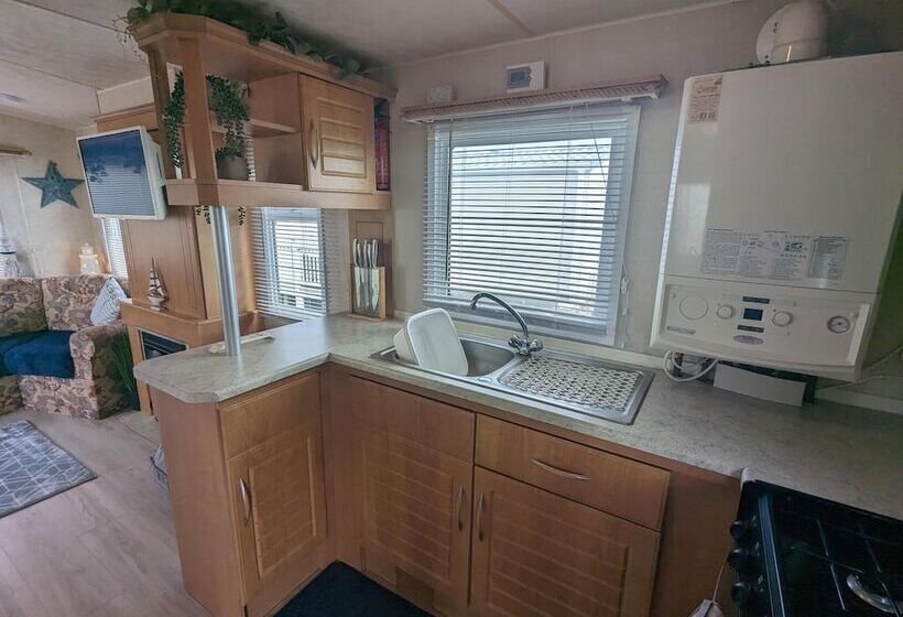 Отель Sandy Paws Anderby Creek   Dog Friendly