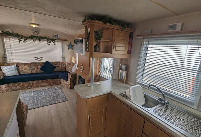 Отель Sandy Paws Anderby Creek   Dog Friendly