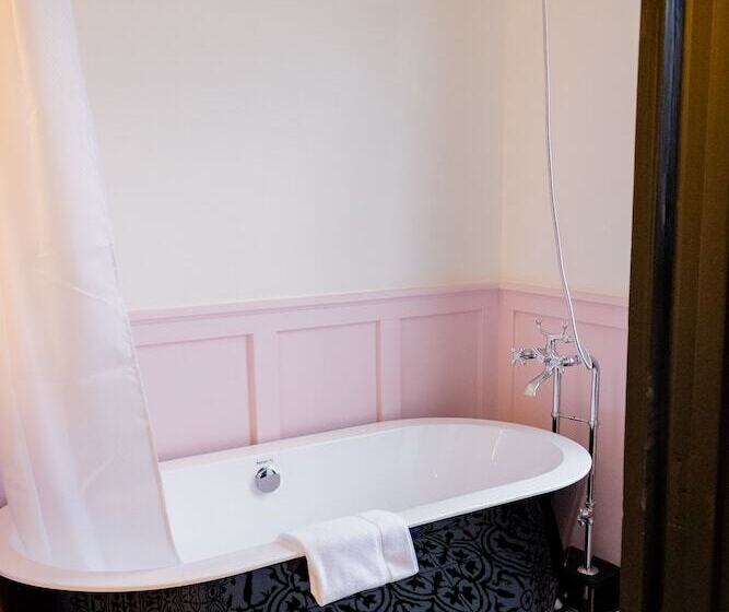 ホテル Speakeasy Suites