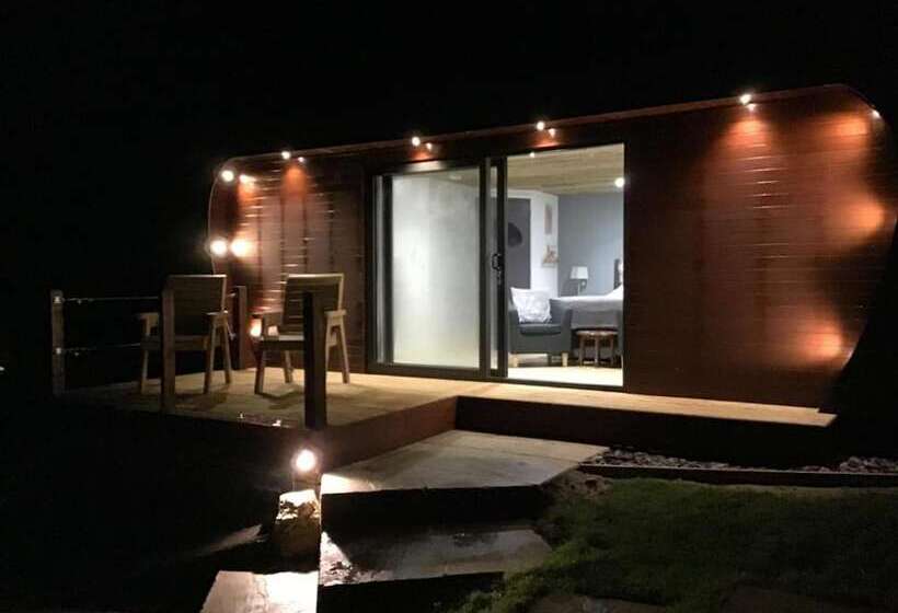 فندق The Pod & Cwtch Luxury Accommodation