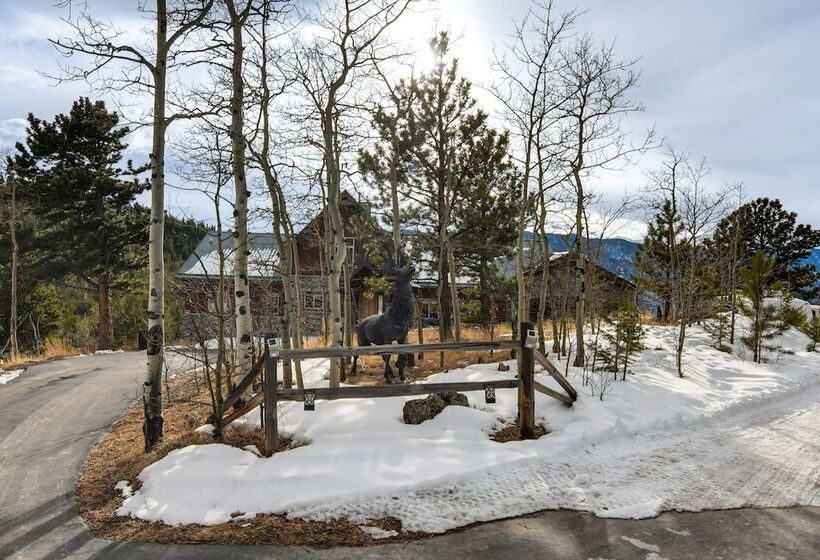 Idaho Springs Home W/ Panoramic Mountain Views!
