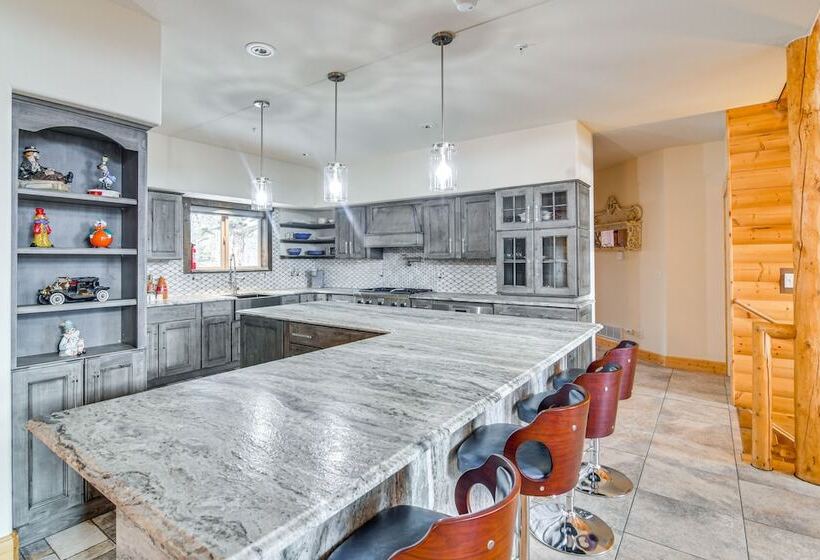 Idaho Springs Home W/ Panoramic Mountain Views!