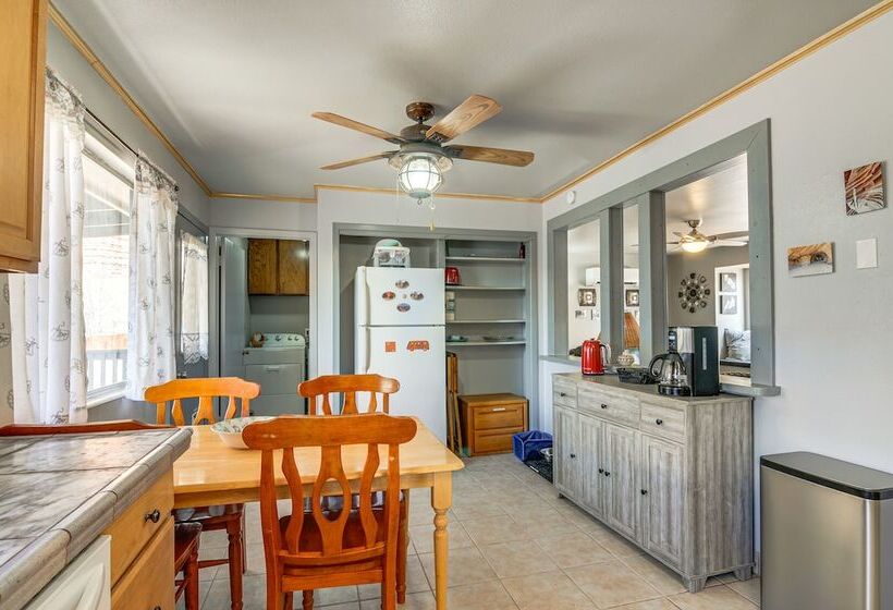 Kanab Home W/ Deck Near Zion National Park!