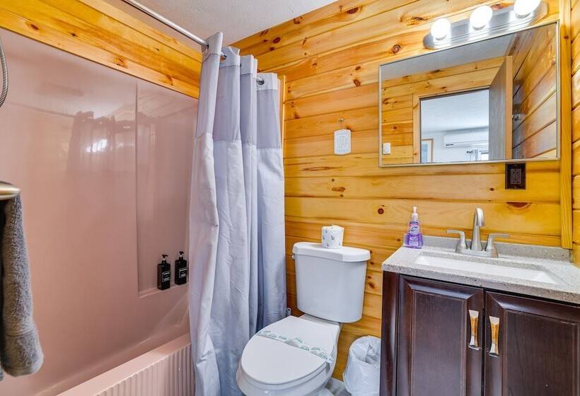 Hot Tub & Fire Pit: Lakefront Cabin In White Haven