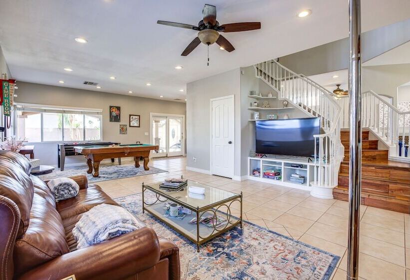 Large Las Vegas Home W/ Pool, Hot Tub + Game Room