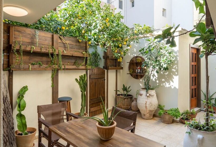 Lemon Garden Residence