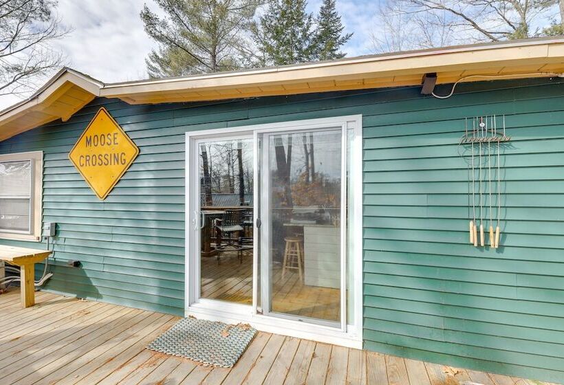 Lovely Maine Cabin W/ Deck, Gas Grill & Fire Pit!