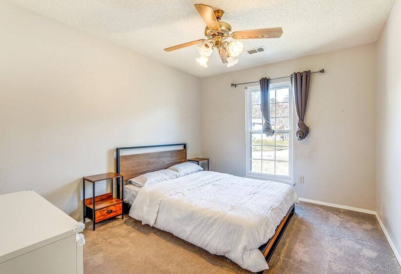 Minimalist Alpharetta Home W/ Balcony Near Atlanta