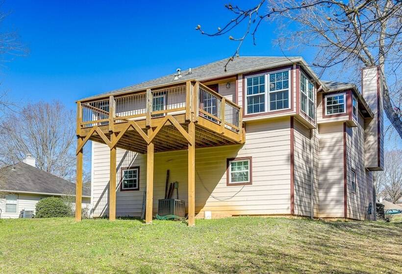 Minimalist Alpharetta Home W/ Balcony Near Atlanta