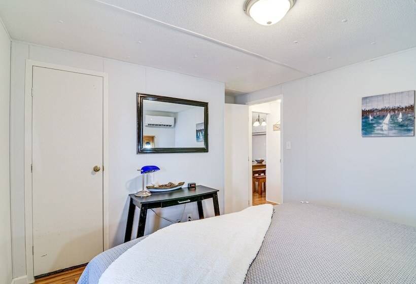 Monticello Home W/ Deck & Fire Pit < 1 Mi To Water