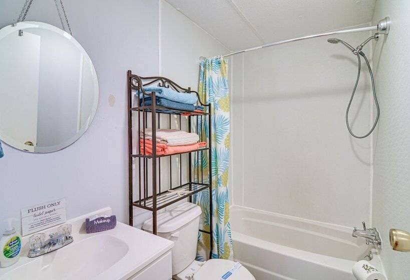 Monticello Home W/ Deck & Fire Pit < 1 Mi To Water