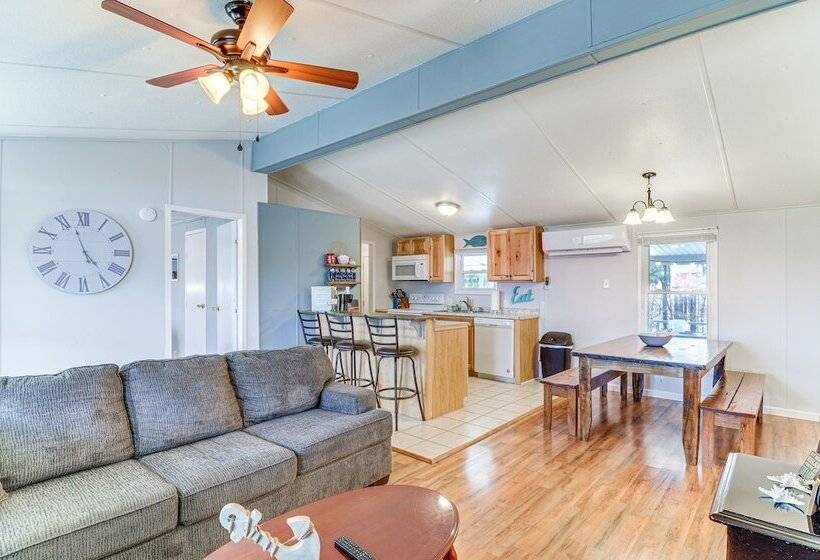 Monticello Home W/ Deck & Fire Pit < 1 Mi To Water