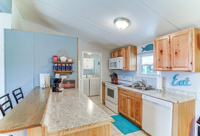 Monticello Home W/ Deck & Fire Pit < 1 Mi To Water