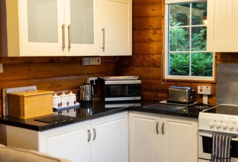 Mountain View 2 Bed Log Cabin