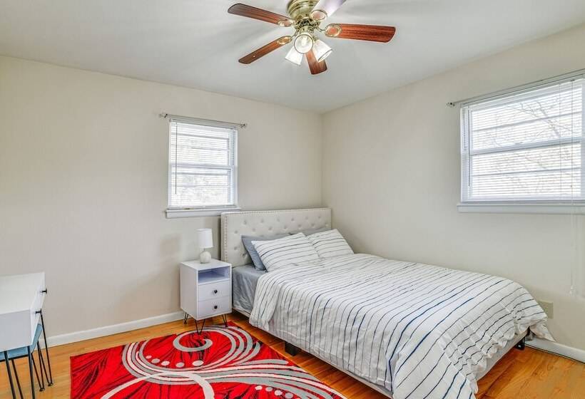 New York Abode: 2 Mi To Binghamton University!