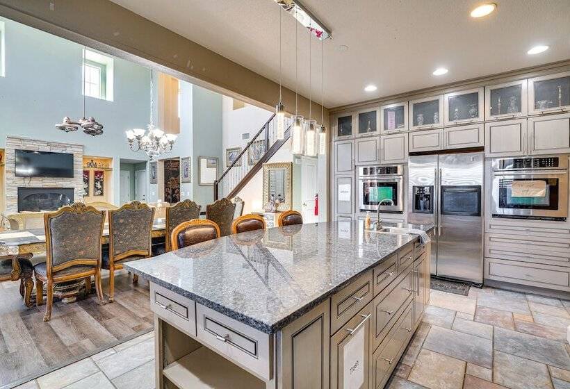 North Las Vegas Home W/ Pool ~ 9 Mi To The Strip!