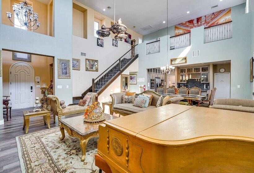 North Las Vegas Home W/ Pool ~ 9 Mi To The Strip!