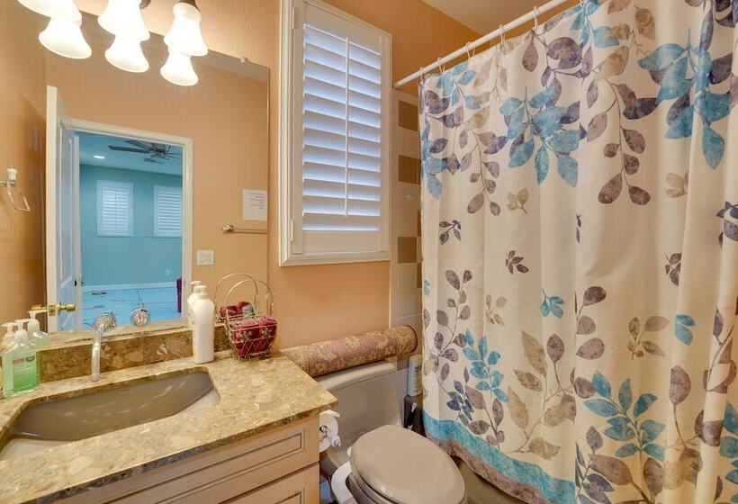 North Las Vegas Home W/ Pool ~ 9 Mi To The Strip!