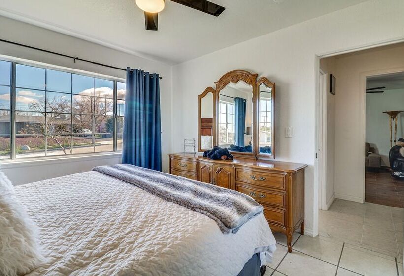 Palmdale Family Home W/ Private Pool & Backyard