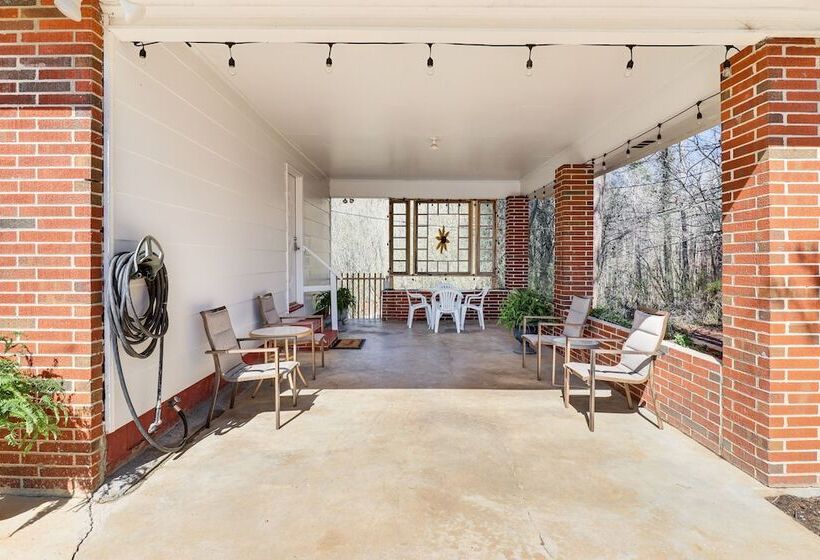 Peaceful Trenton Home W/ Patio Near Hiking!